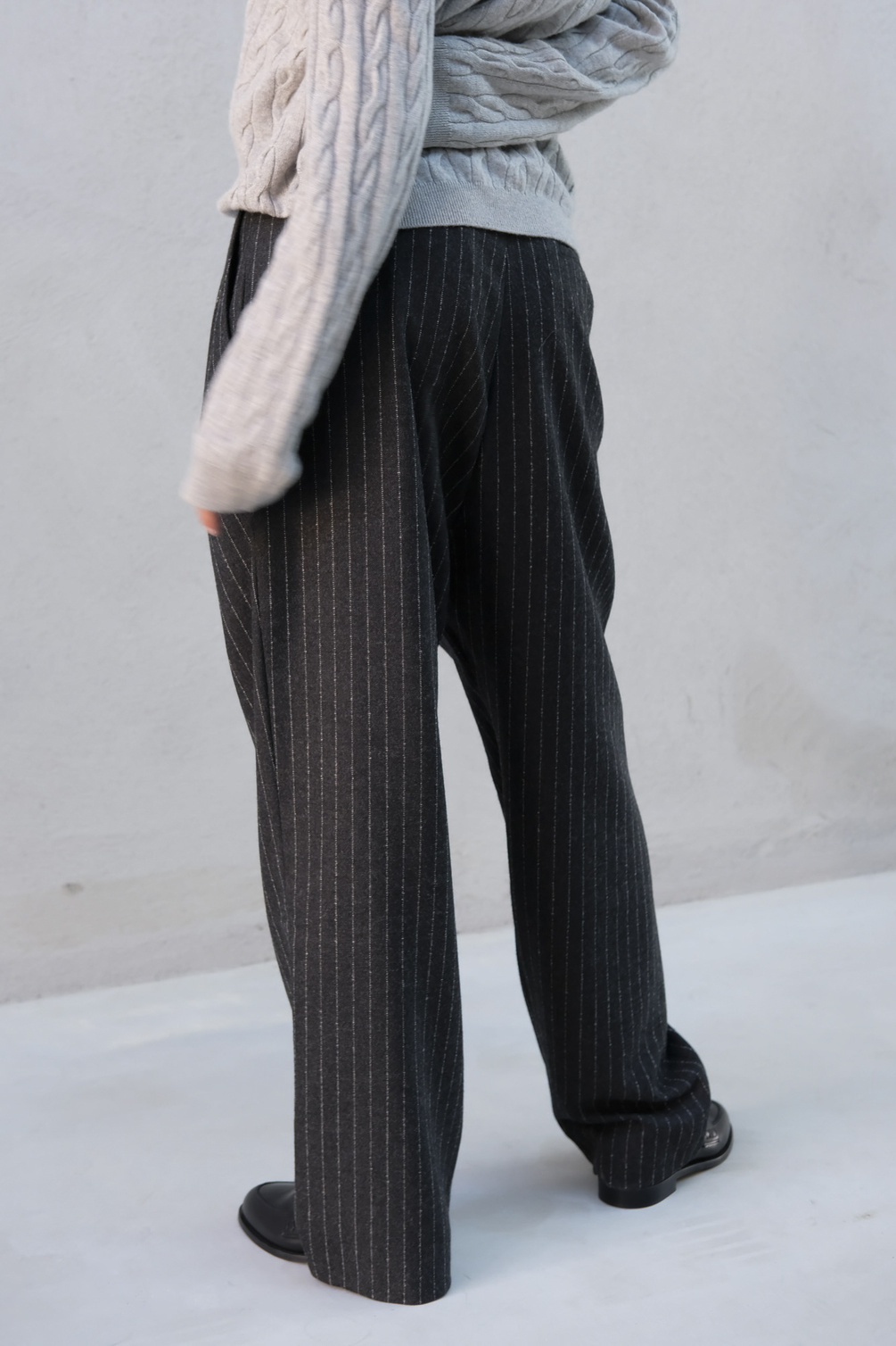 adnym grand trouser antracite pin stripe