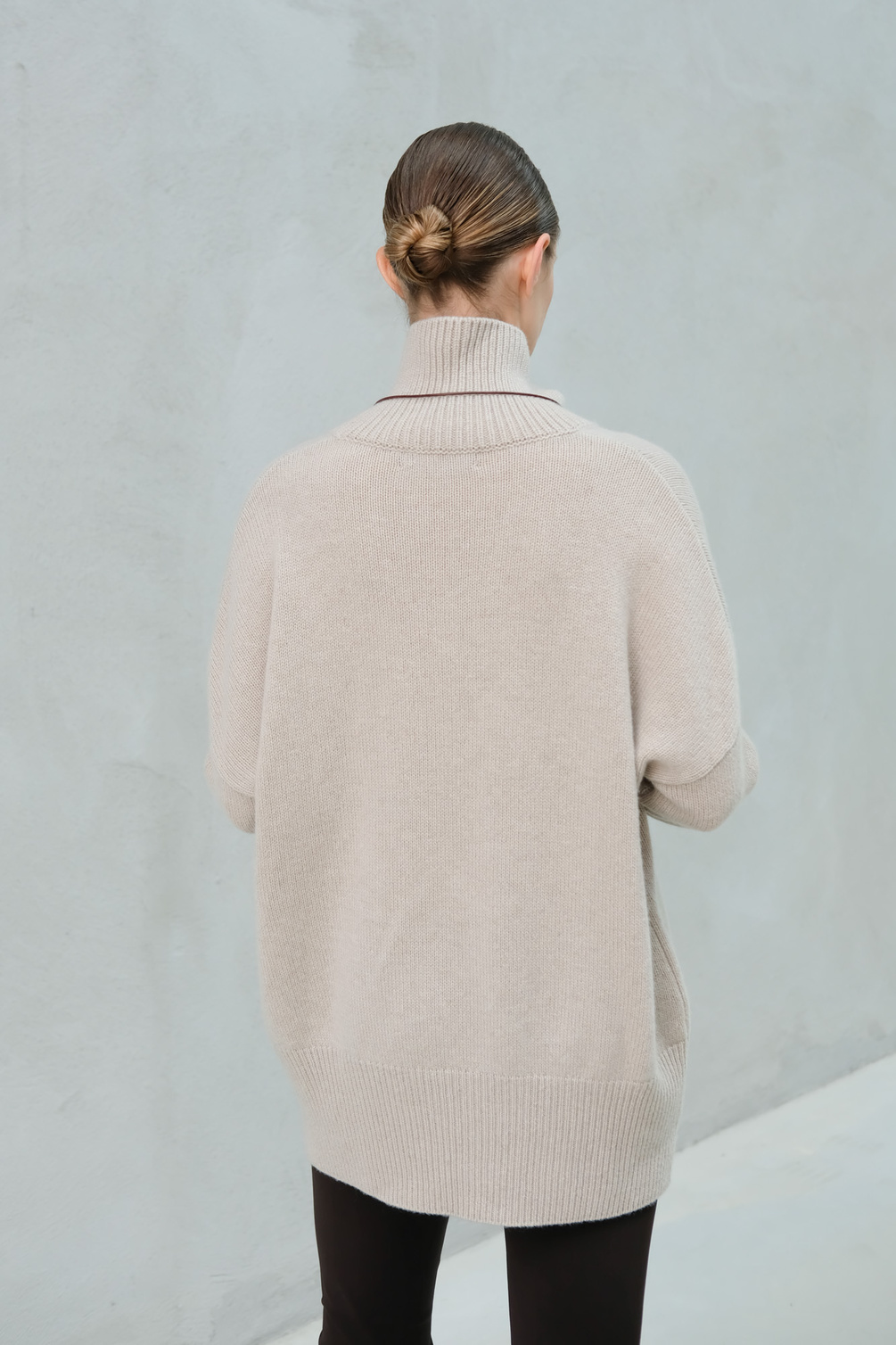 lisa yang heidi sweater sand