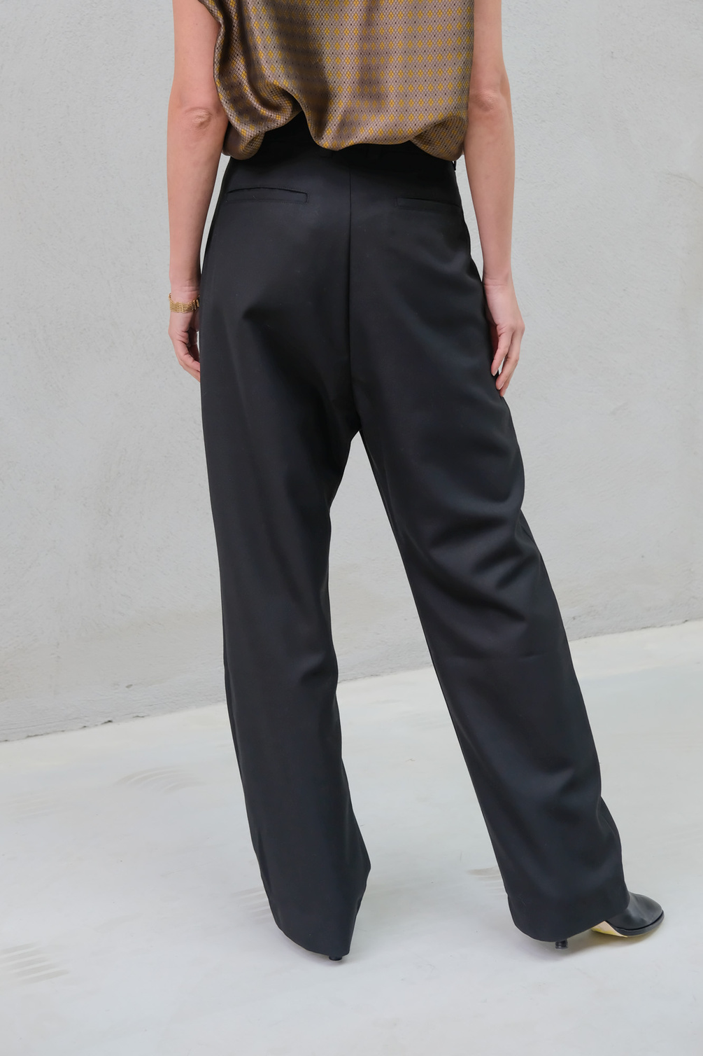 adnym grand trouser smoke black