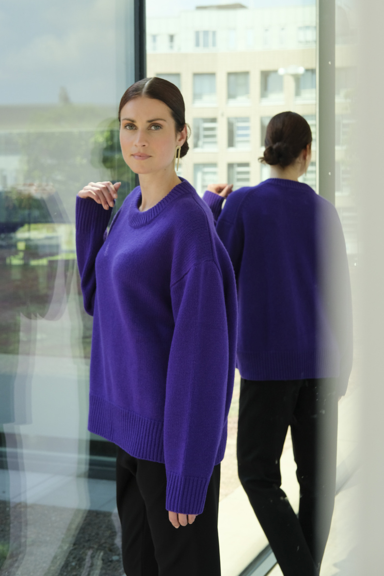 lisa yang renske sweater grape