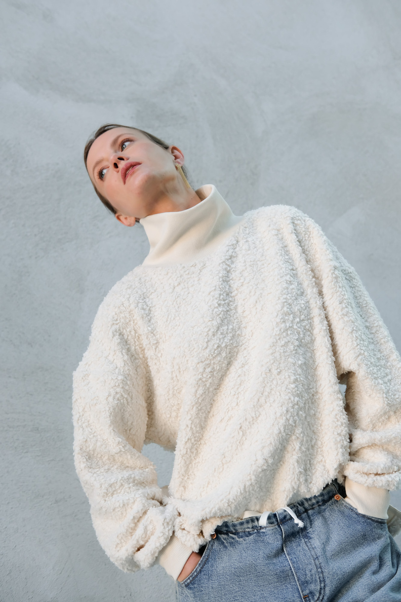 hullekes abramovic sweater pluche cream