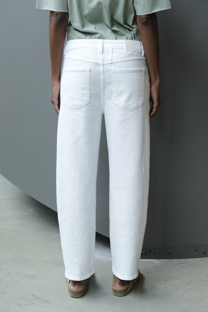 closed stover-x jeans white