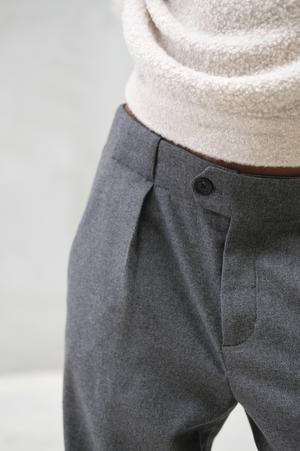 closed mawson trouser dark grey melange