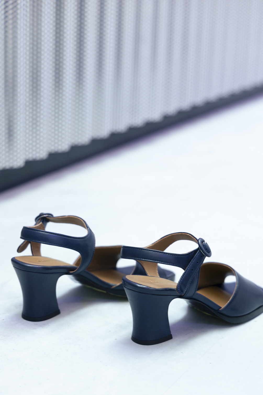 anne thomas dallas sandals burrasca navy