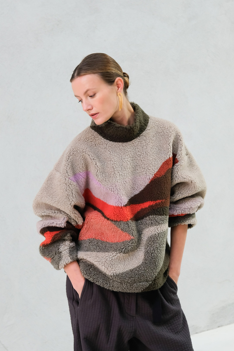 girls of dust space sweater multi