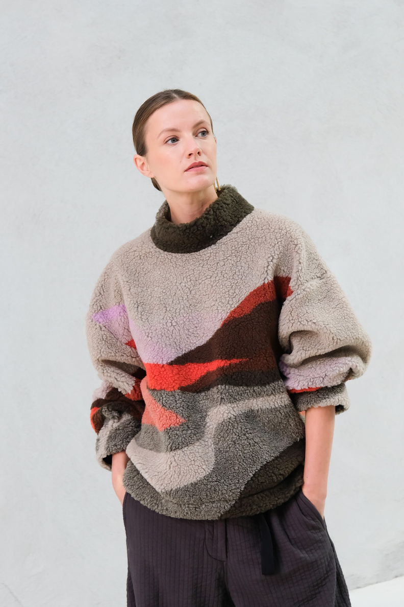 girls of dust space sweater multi