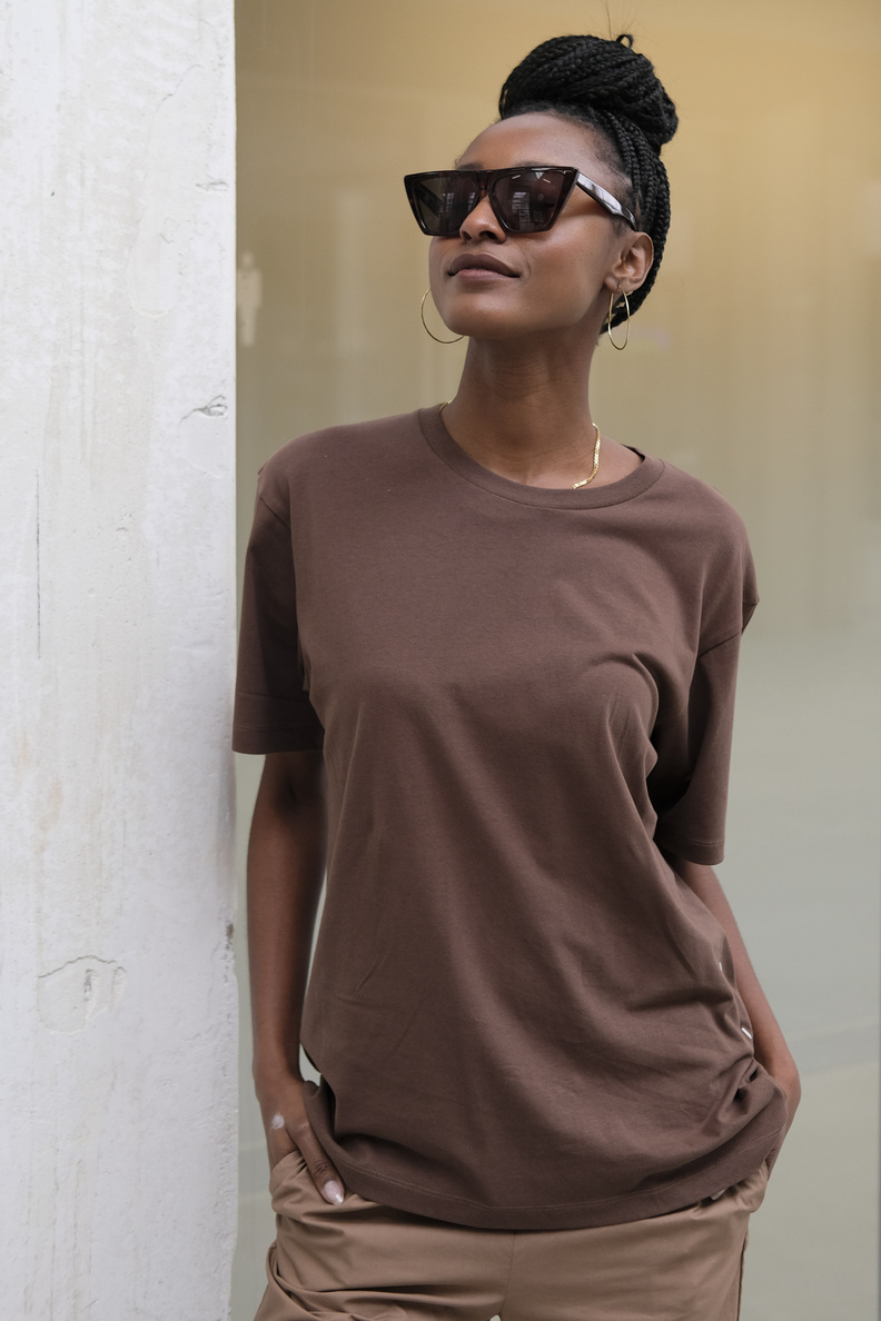 aiayu classic circular tee coffee