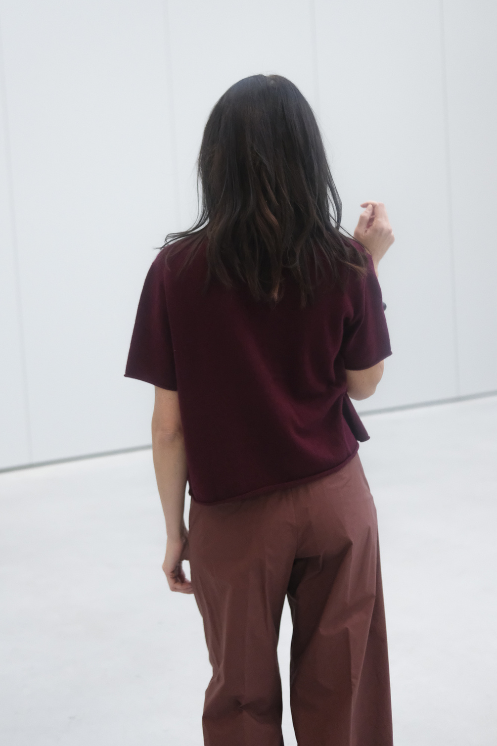 lisa yang cila t-shirt deep plum