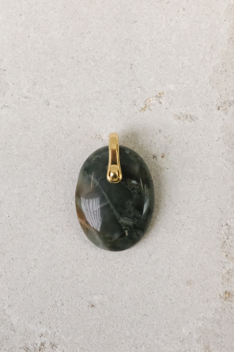 something familiar obi pendant green jade 7