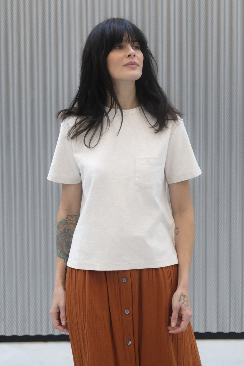 girls of dust pocket tee raffia