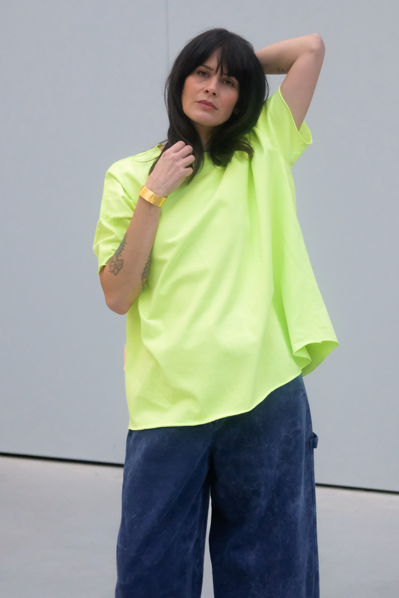 sea me happy gigi tee neon lime