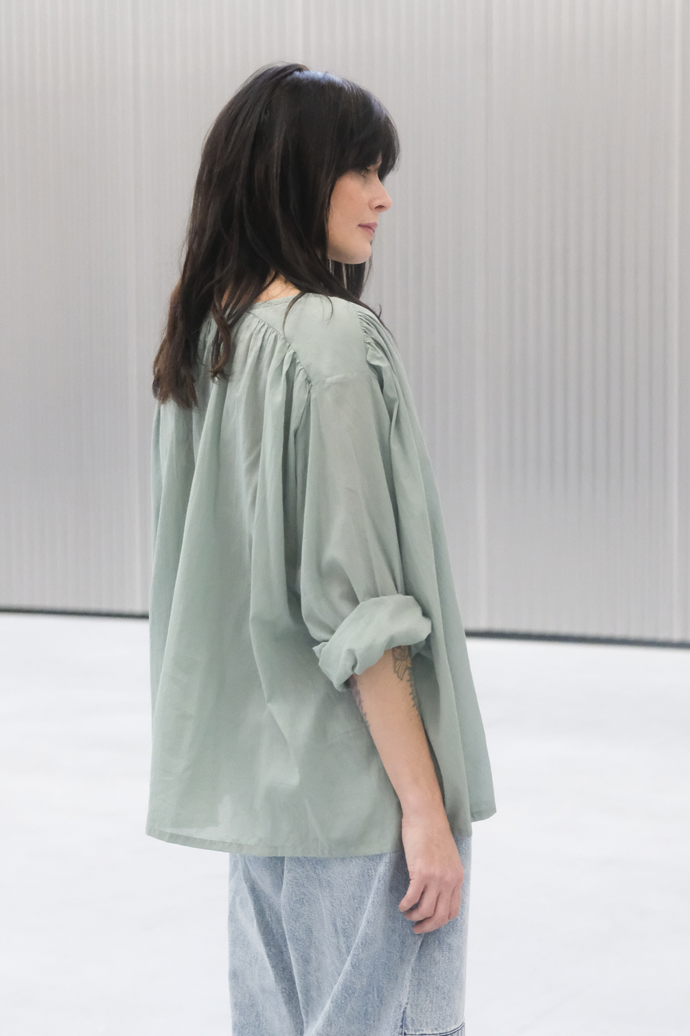 sea me happy sakura top sage green