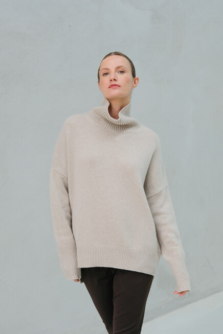 lisa yang heidi sweater sand